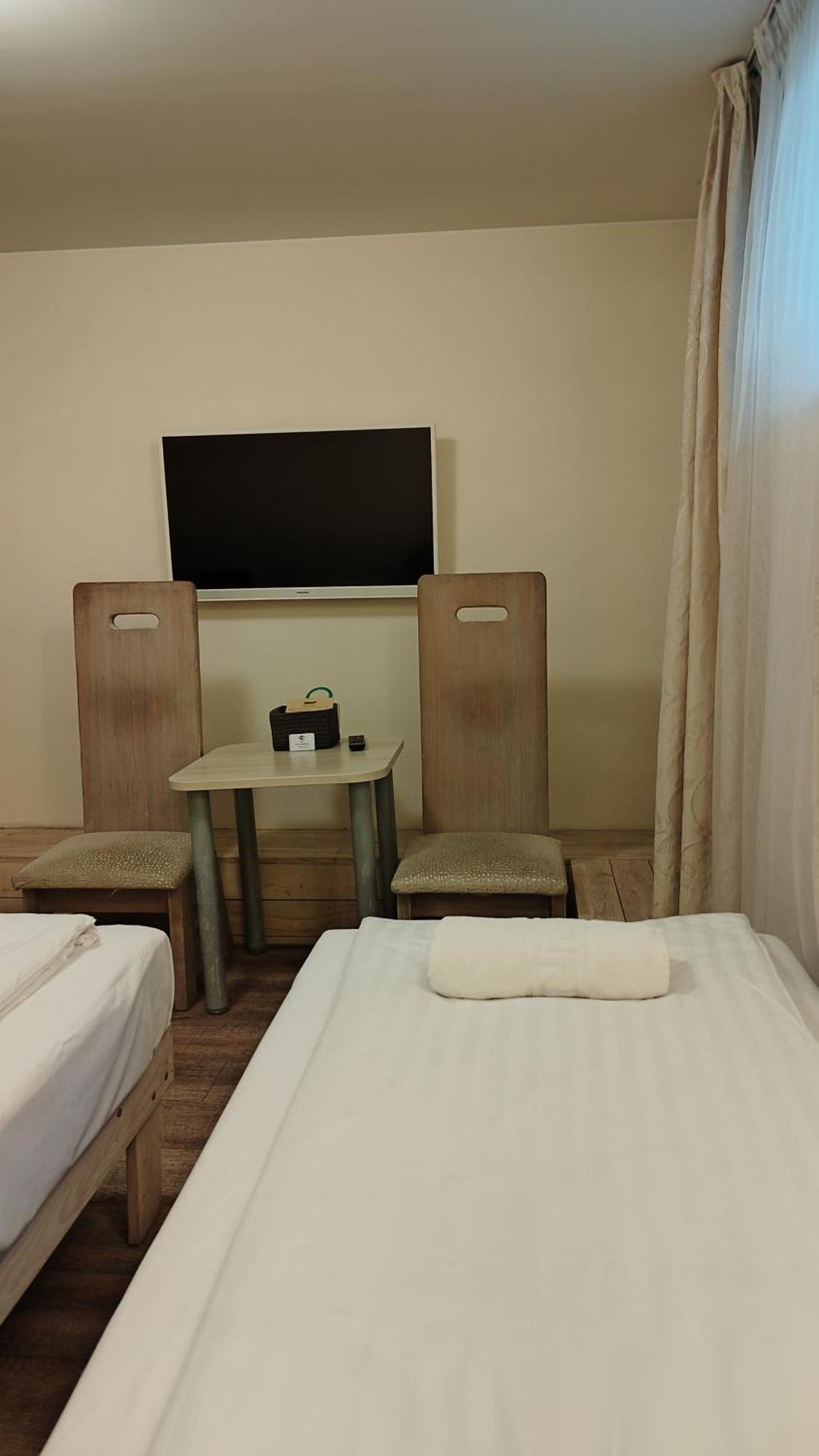 Kubu Ground Floor Rooms Klaipeda Bagian luar foto