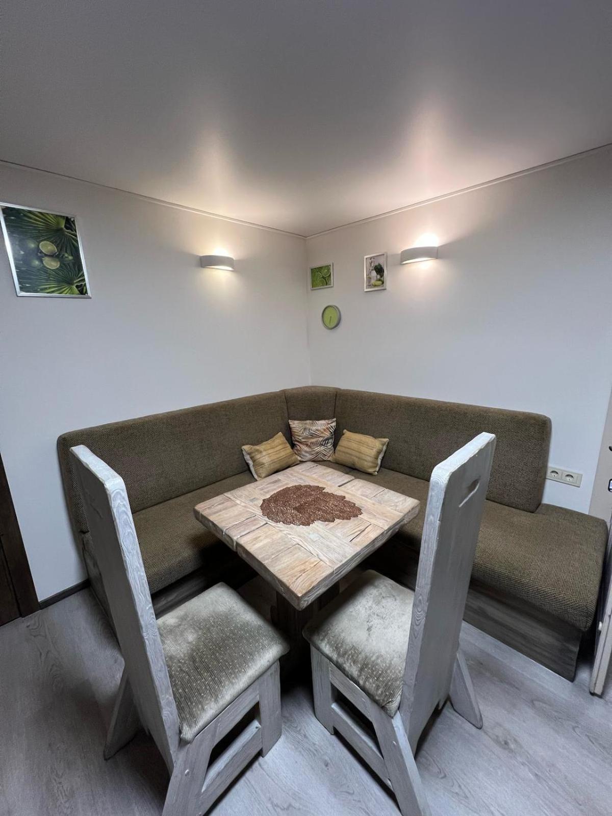 Kubu Ground Floor Rooms Klaipeda Bagian luar foto